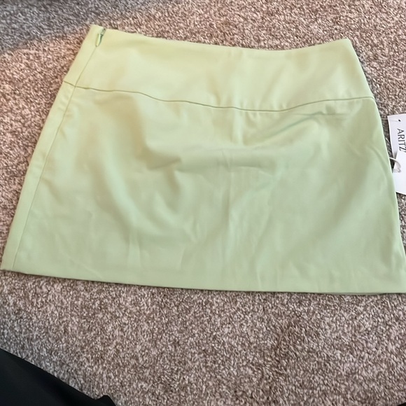 Aritzia | Sunday Best | Wendy Mini Skirt - Picture 5 of 9